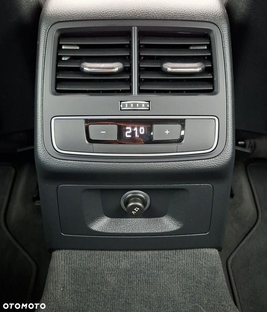 Audi A4 Limousine - 26