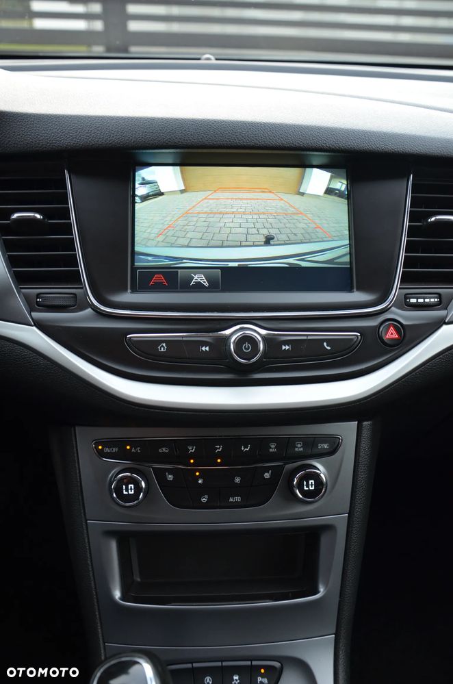 Opel Astra 1.4 Turbo ON - 24