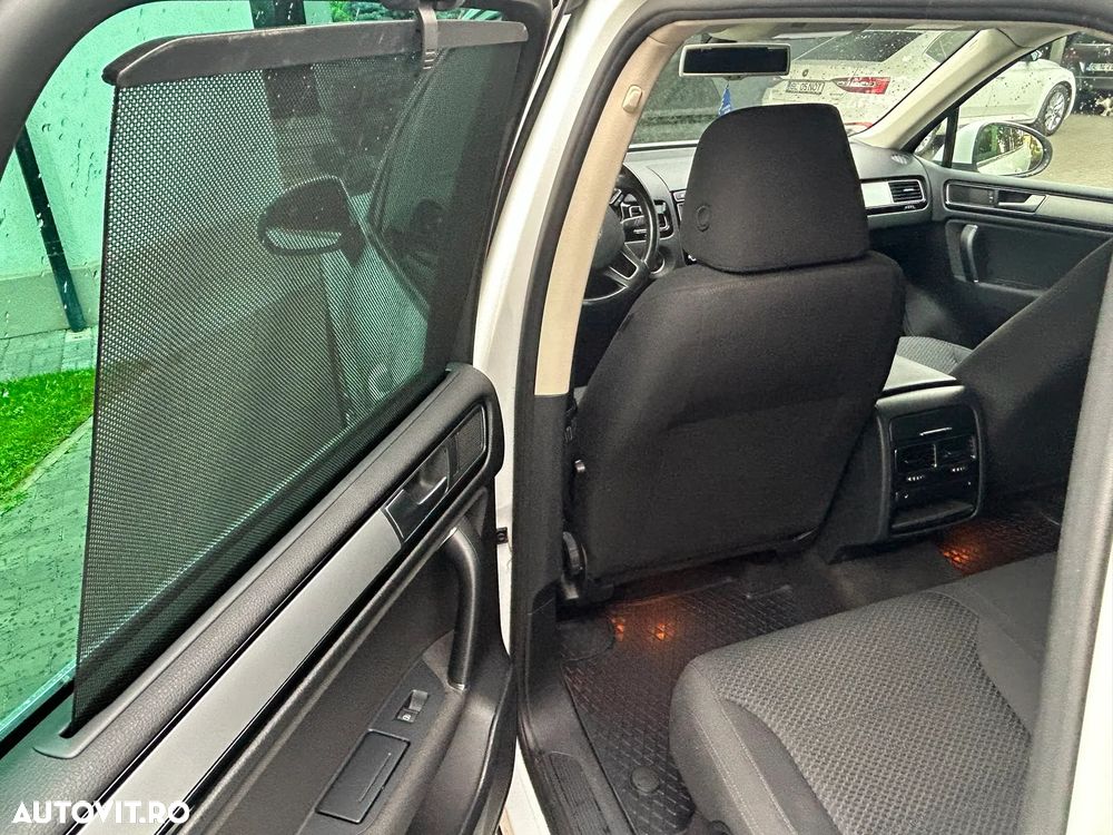Volkswagen Touareg 3.0 V6 TDI BMT - 16