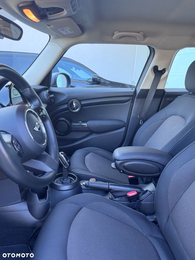 MINI ONE Yours Trim - 8