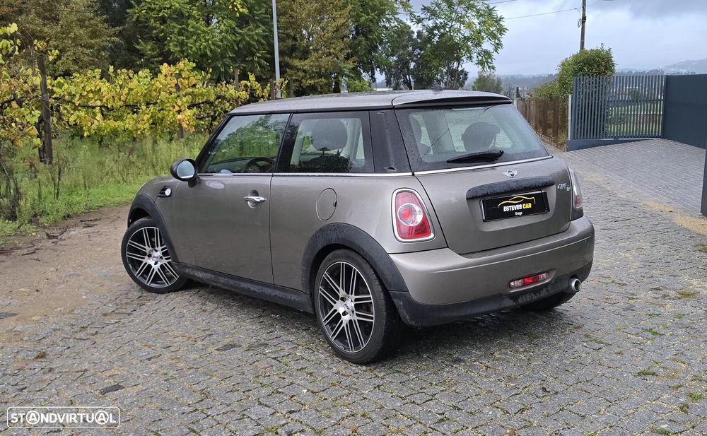 MINI 3 Portas One D - 12