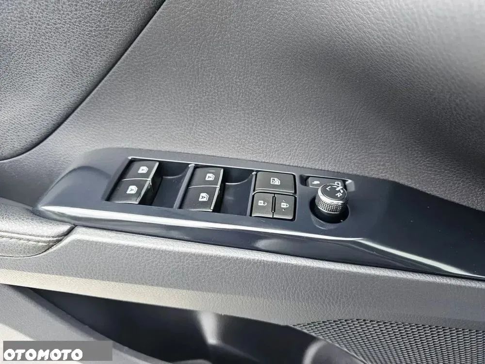 Toyota Camry 2.5 Hybrid Prestige CVT - 25