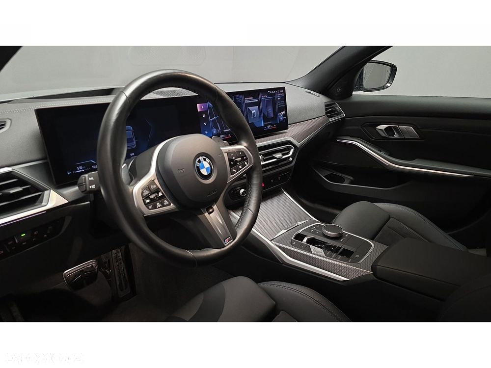 BMW Seria 3 320d xDrive M Sport - 16