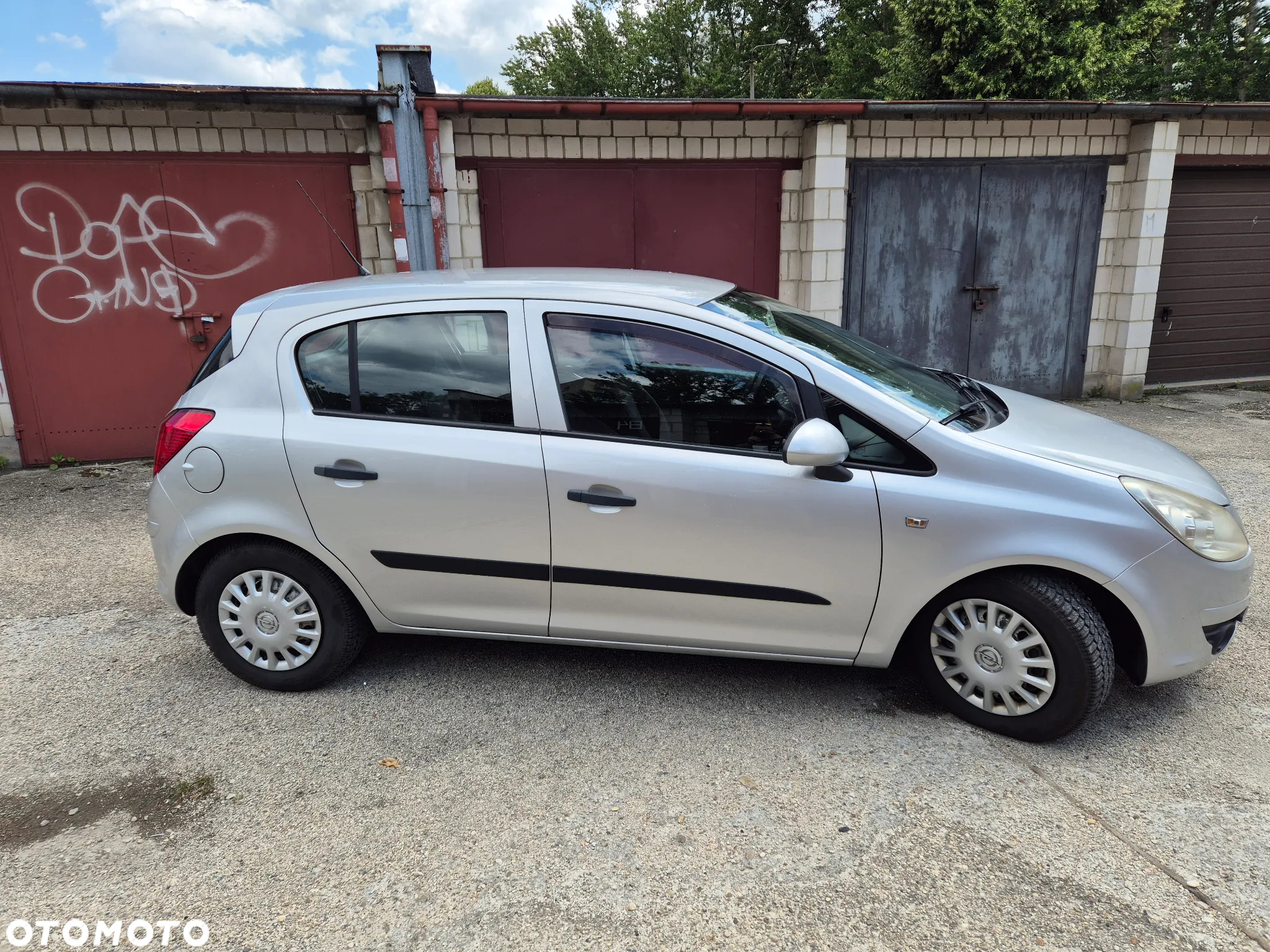 Opel Corsa 1.2 16V Enjoy - 2