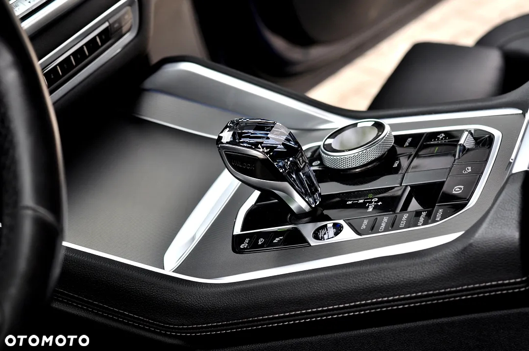 BMW X6 xDrive30d - 27