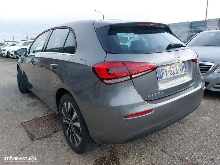 Mercedes-Benz A 250 - 4