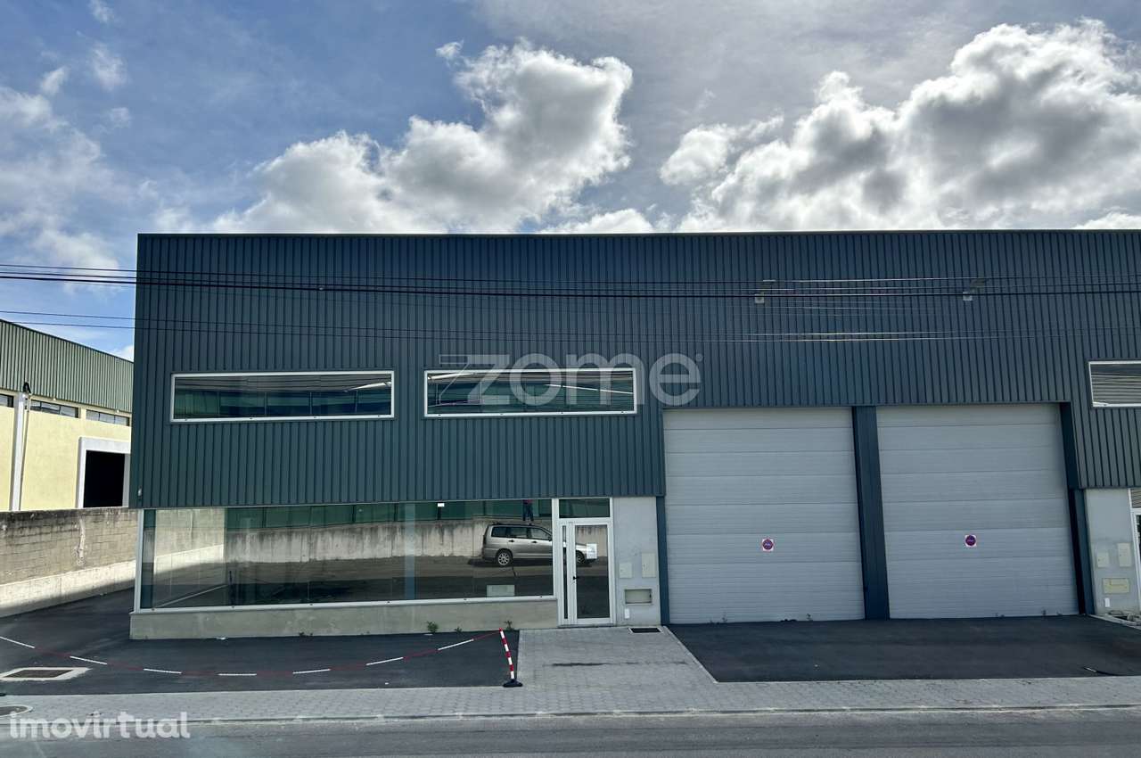 Armazém com 2.700m2 na Zona Industrial da Palhaça, Aveiro - Grande imagem: 3/15