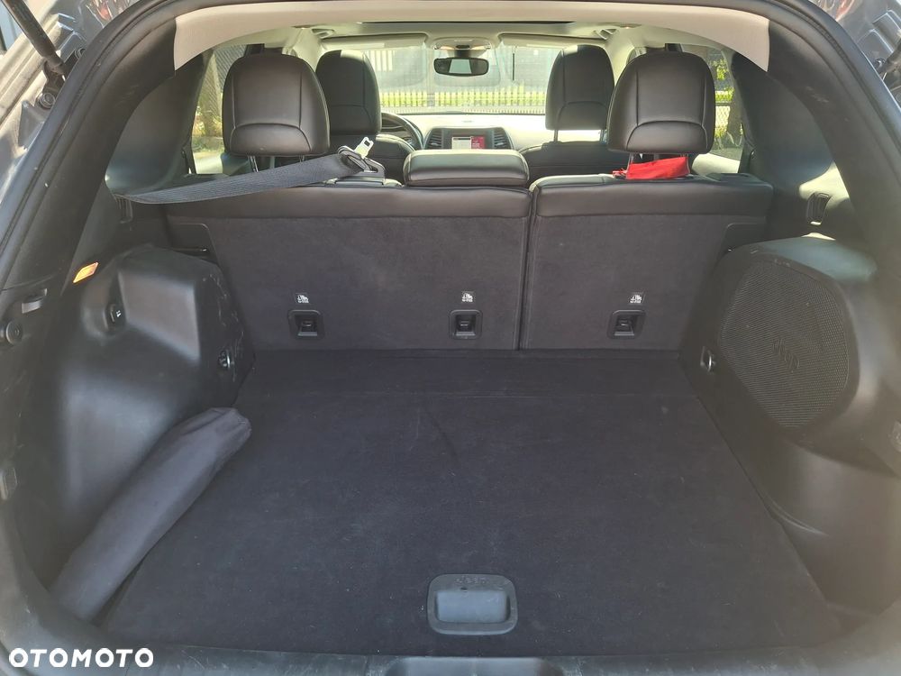 Jeep Cherokee - 8