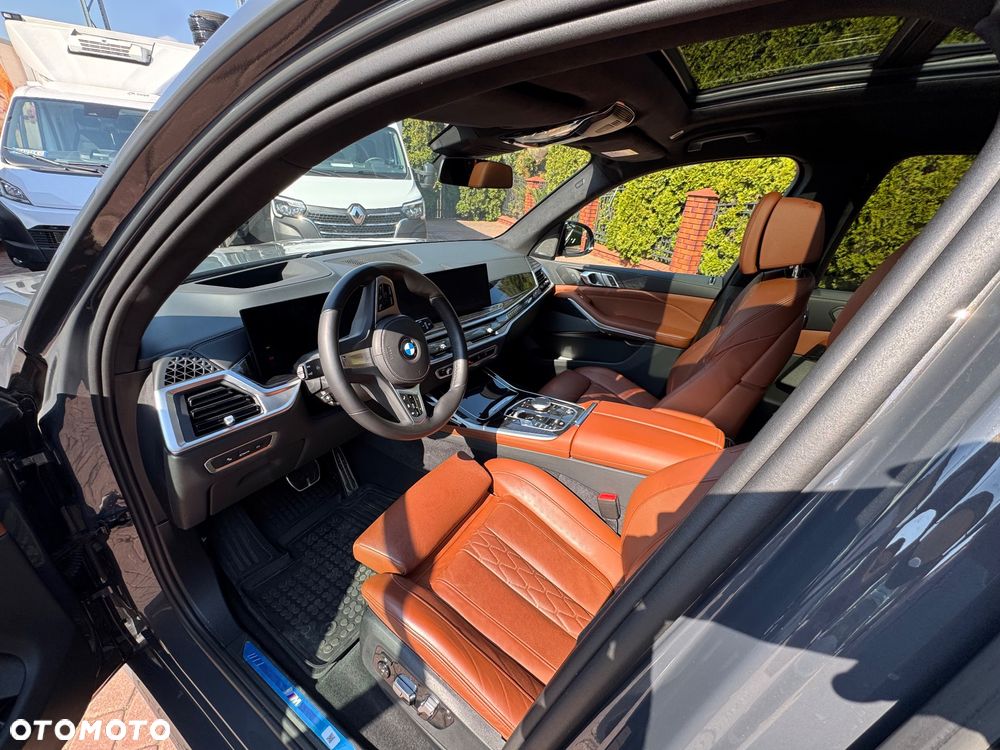 BMW X7 xDrive40i mHEV Individual Edition sport - 6