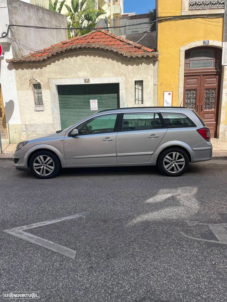 Opel Astra 1.3 CDTI Cosmo - 4