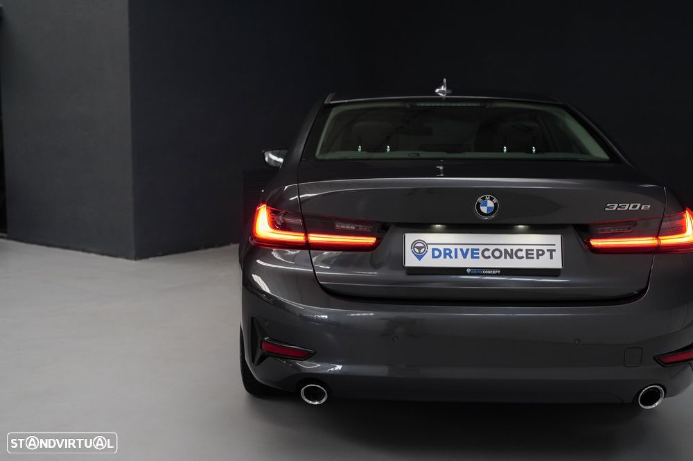 BMW 330 e Corporate Edition Auto - 19