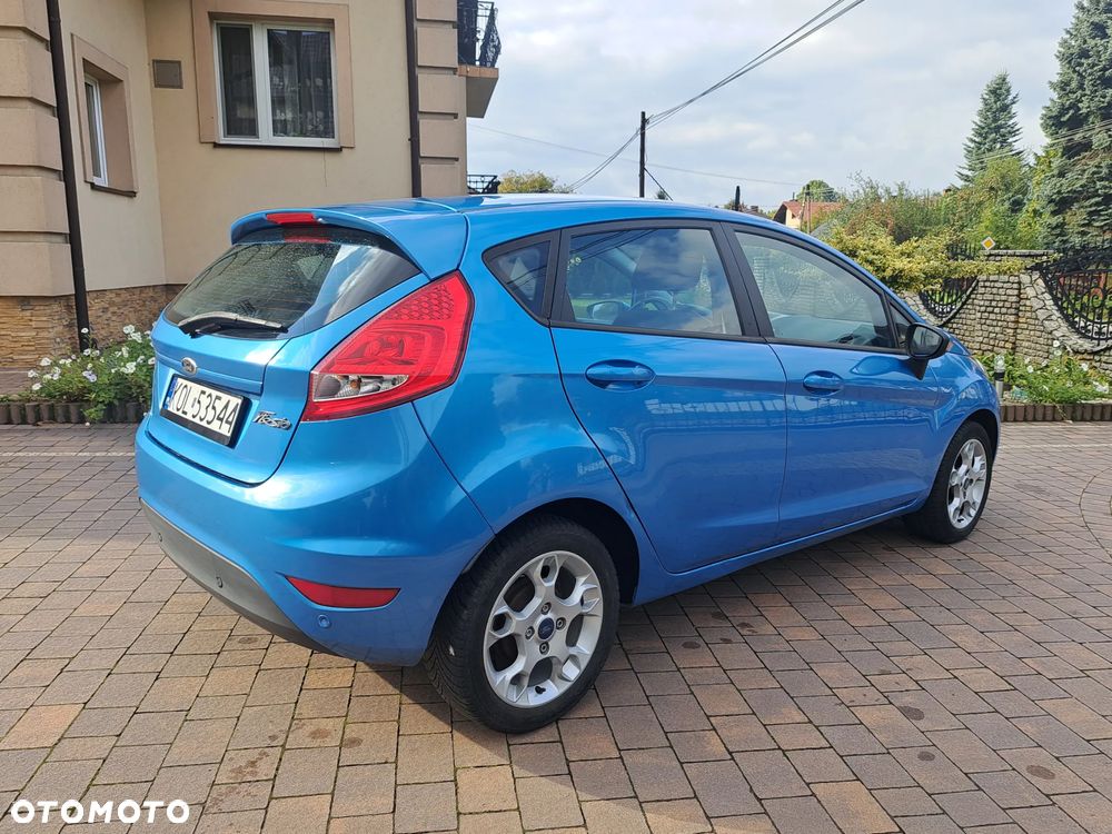 Ford Fiesta 1.25 Celebration - 18