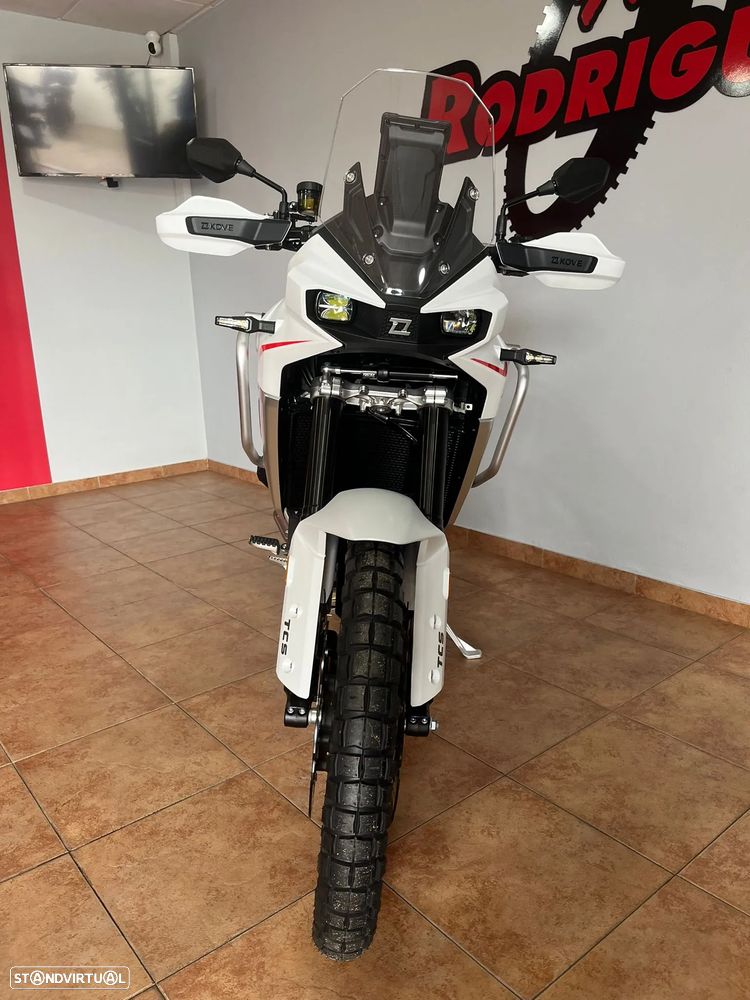 KOVE 800X Pro (Disponível para Entrega Imediata) - OFERTA DE EQUIPAMENTO + CARTÃO DE DESCONTO EM COMBUSTÍVEL - 4