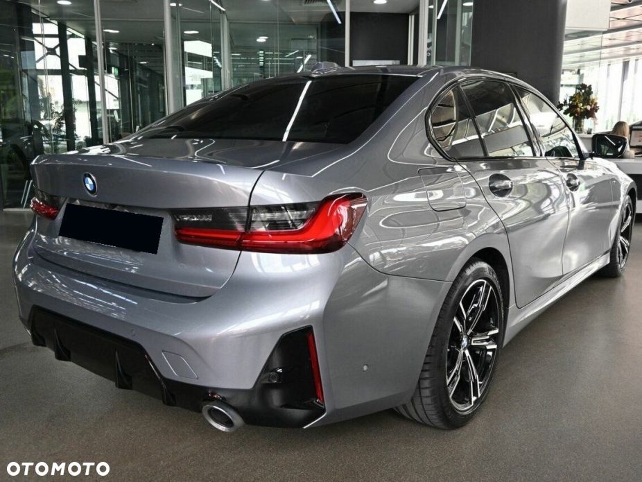 BMW Seria 3 318i M Sport - 2