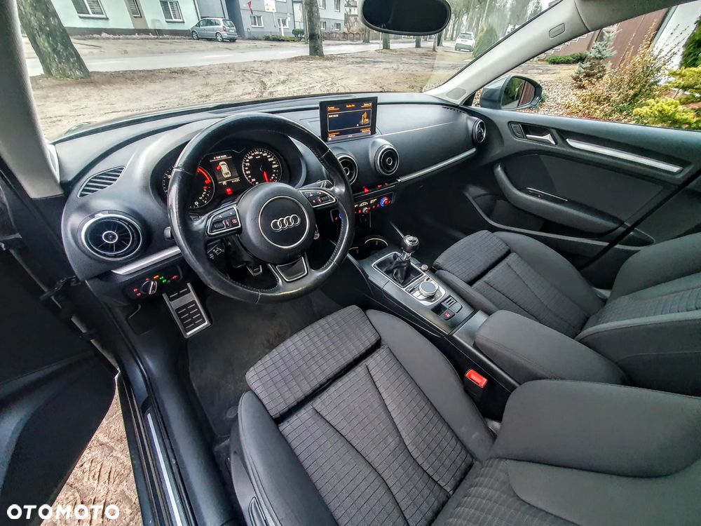 Audi A3 Sportback 2.0 TDI (clean diesel) Ambiente - 8