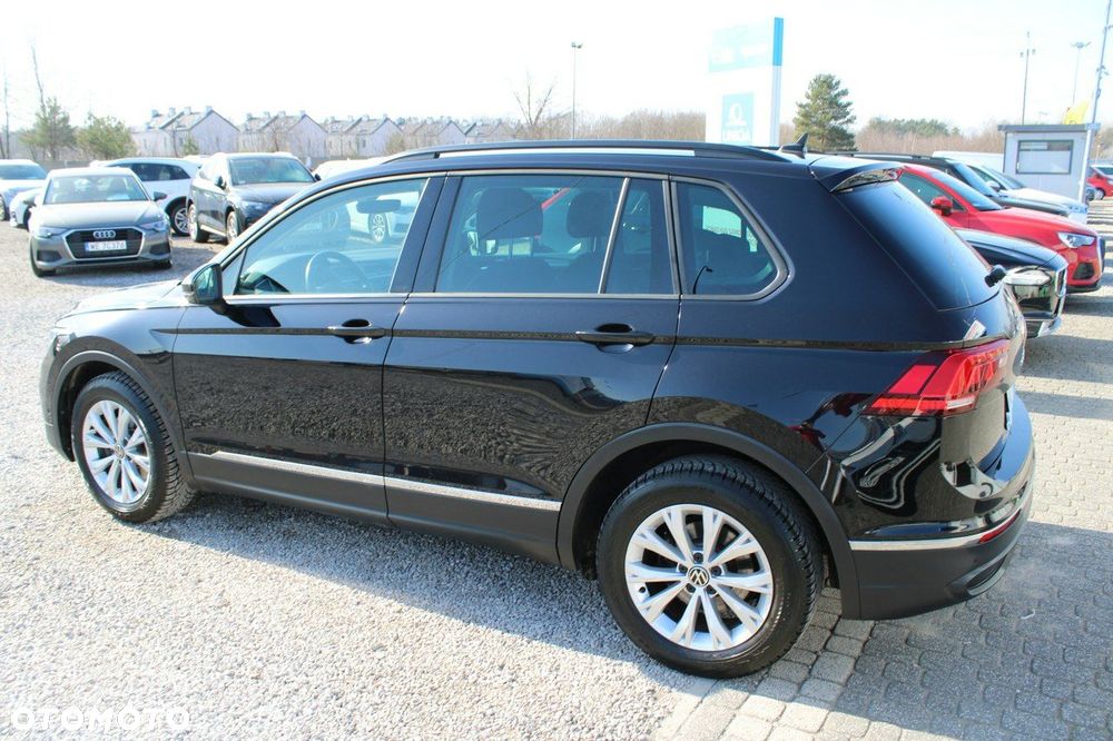 Volkswagen Tiguan - 10