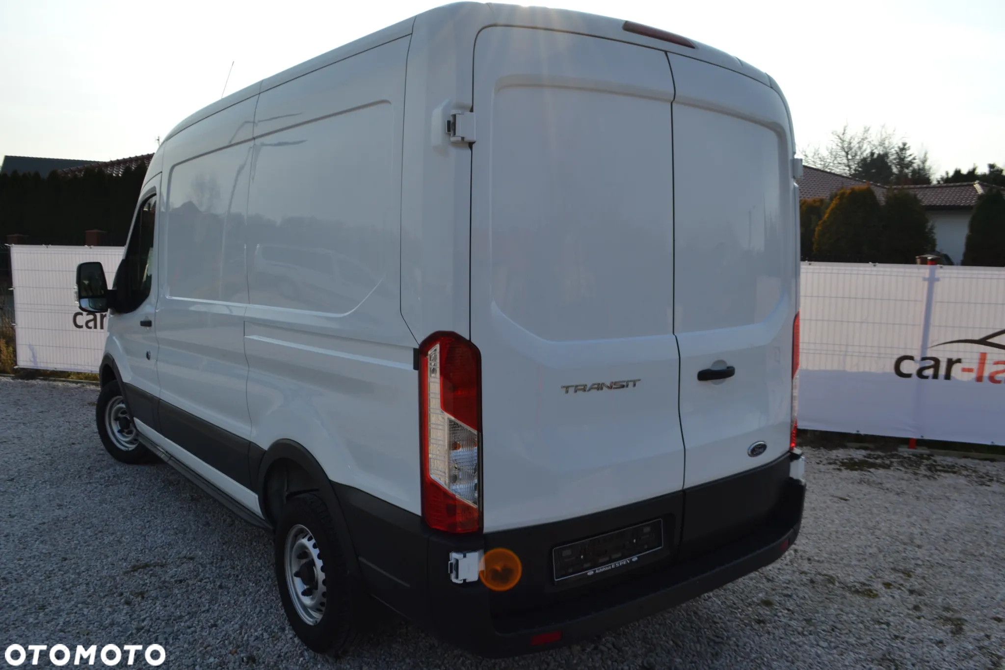 Ford Tranit - 10