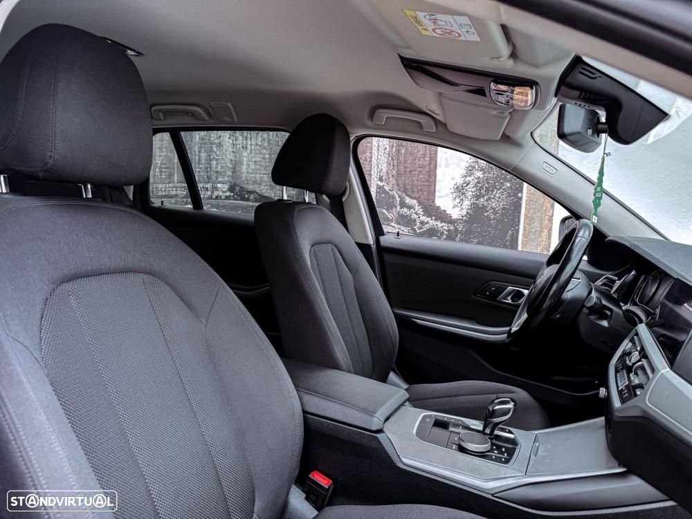BMW 330 e Line Sport Auto - 4