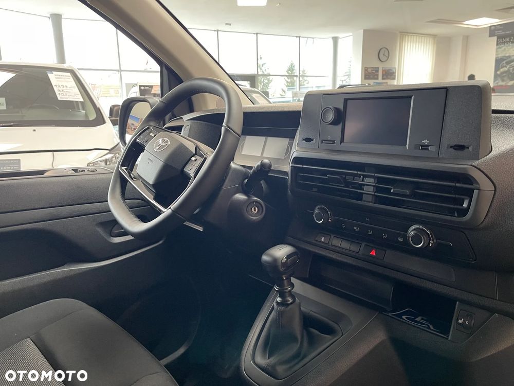 Toyota Proace Verso 2.2 D4-D Long Combi - 17