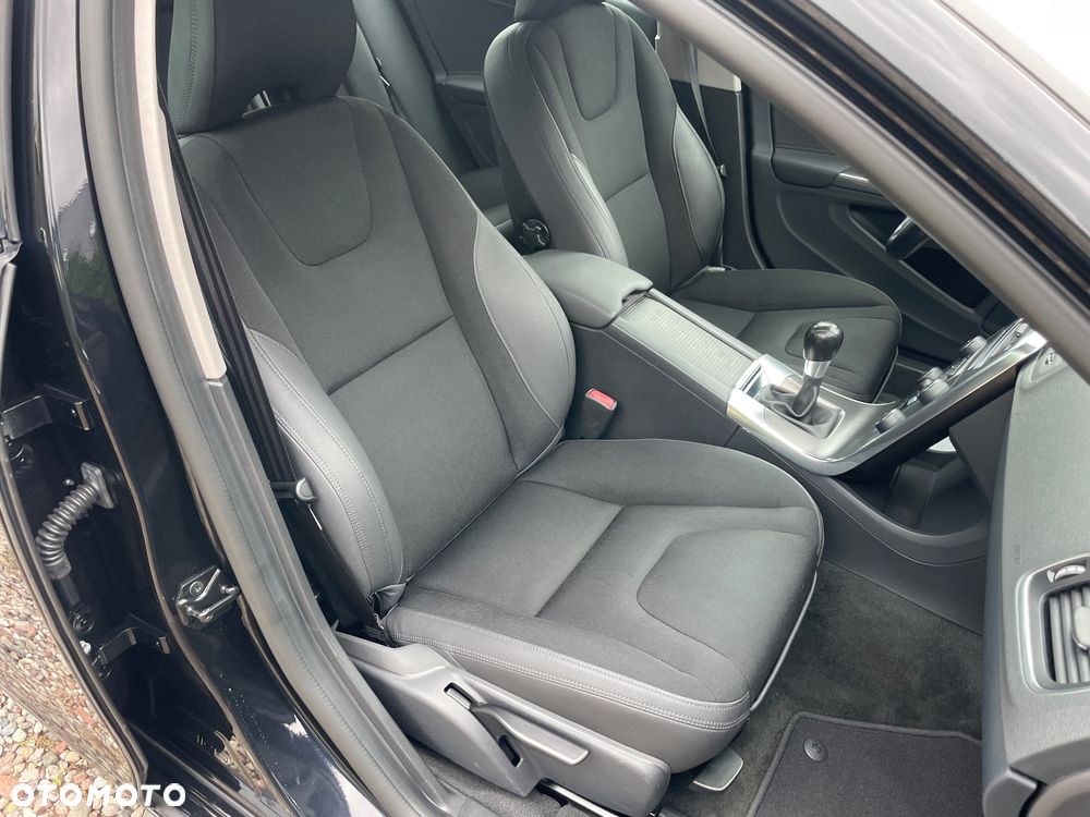 Volvo S60 D3 Summum - 31
