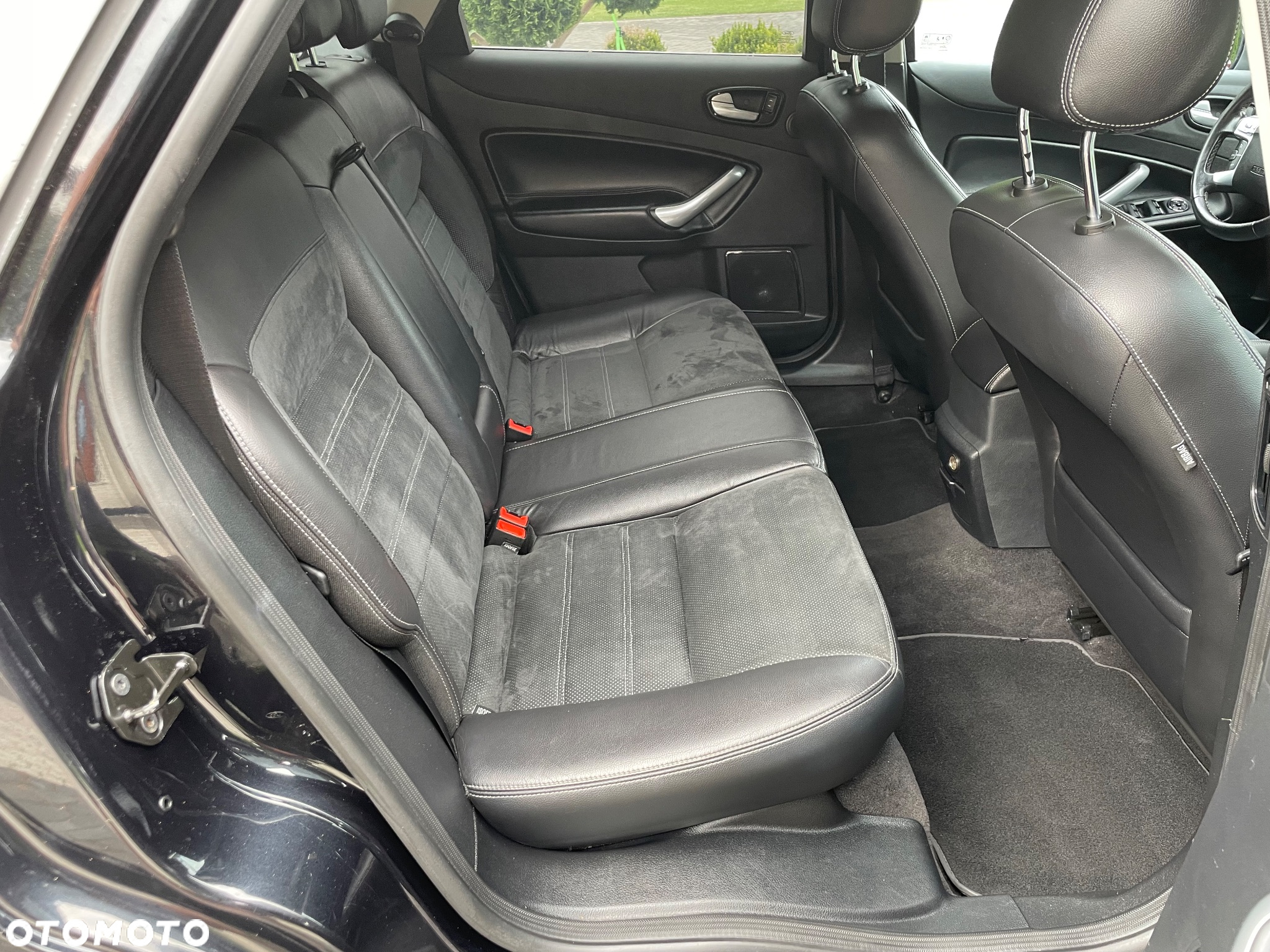 Ford Mondeo 2.5 Titanium - 33