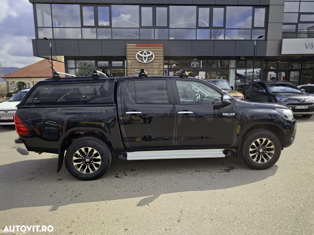 Toyota Hilux 4x4 Double Cab M/T Style - 1