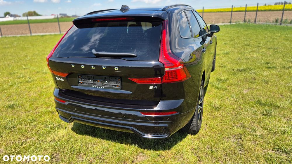 Volvo XC 60 B4 D Plus Dark - 13