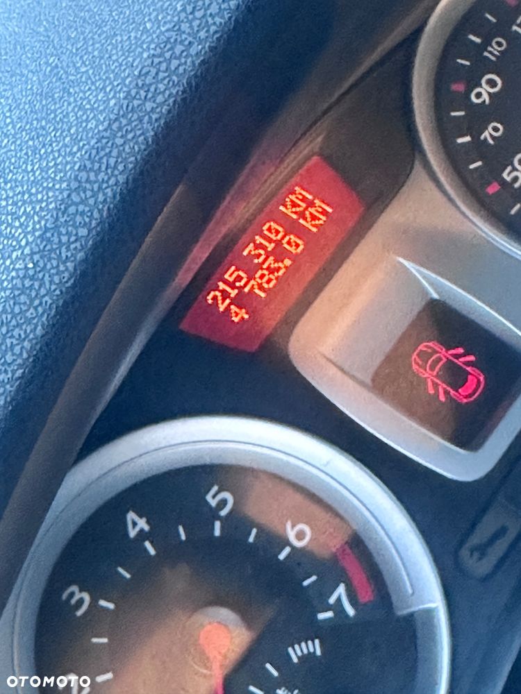 Renault Clio 1.2 16V Dwudziestka Euro5 - 11