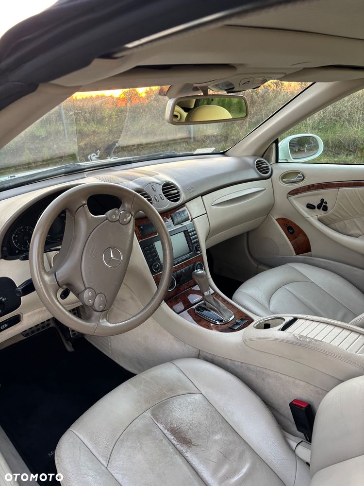 Mercedes-Benz CLK - 13