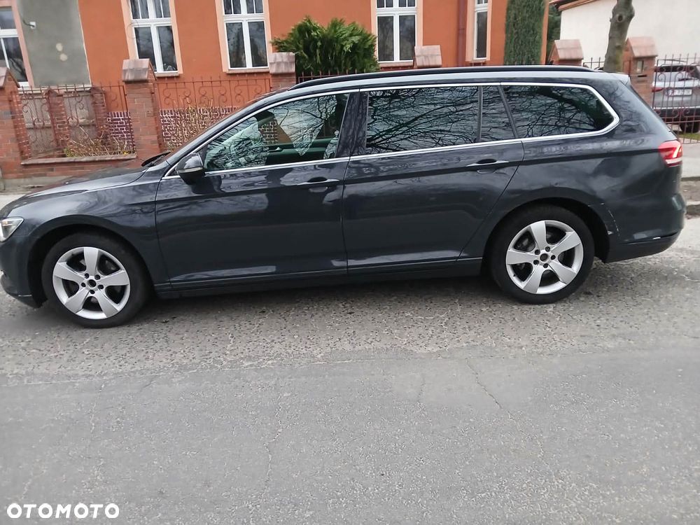 Volkswagen Passat 2.0 TDI (BlueMotion Technology) Comfortline - 22