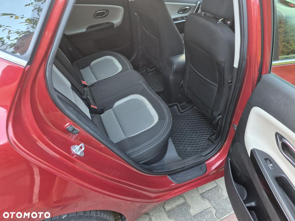 Kia Ceed - 14