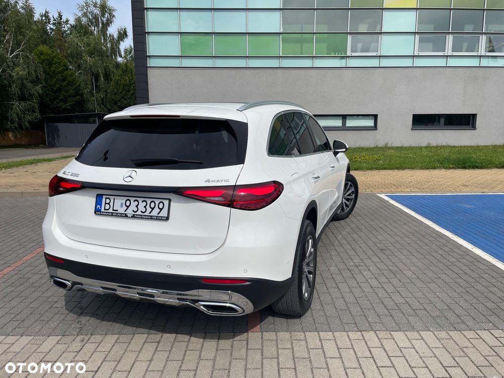 Mercedes-Benz GLC 300 4Matic 9G-TRONIC Avantgarde Advanced - 4