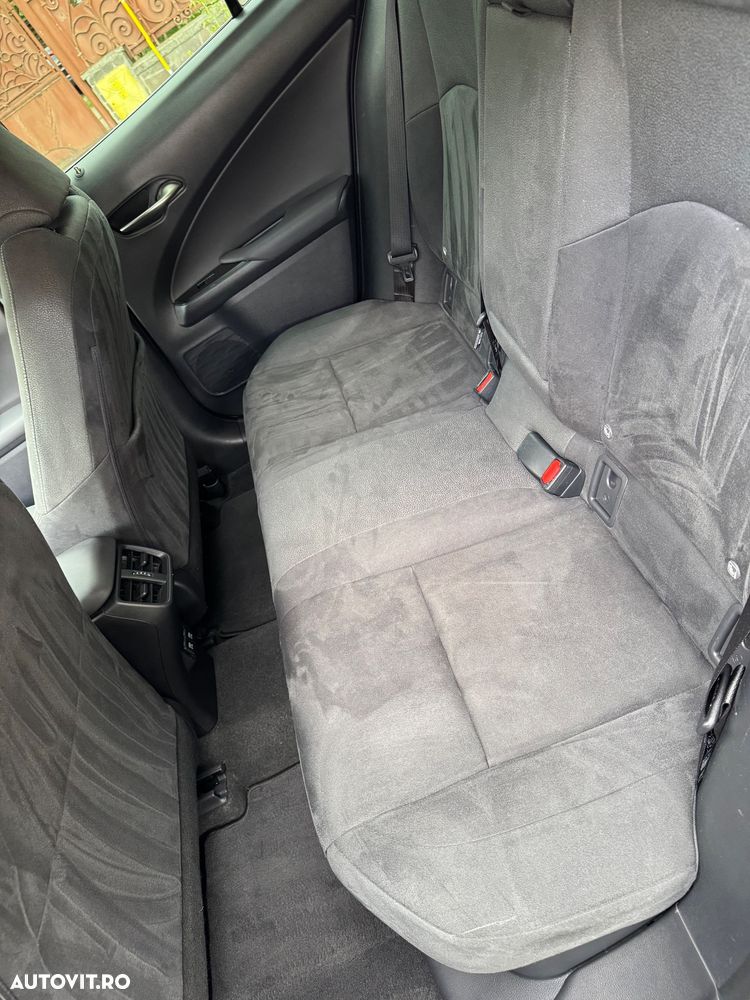 Lexus UX 250h Business Edition - 10