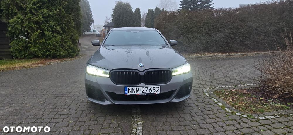 BMW Seria 5 530i xDrive M Sport Edition - 3