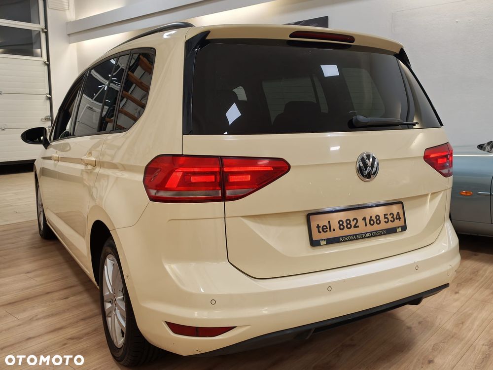Volkswagen Touran - 6