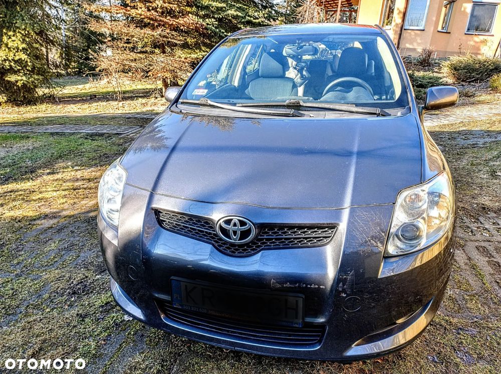 Toyota Auris 1.4 D-4D Premium - 1