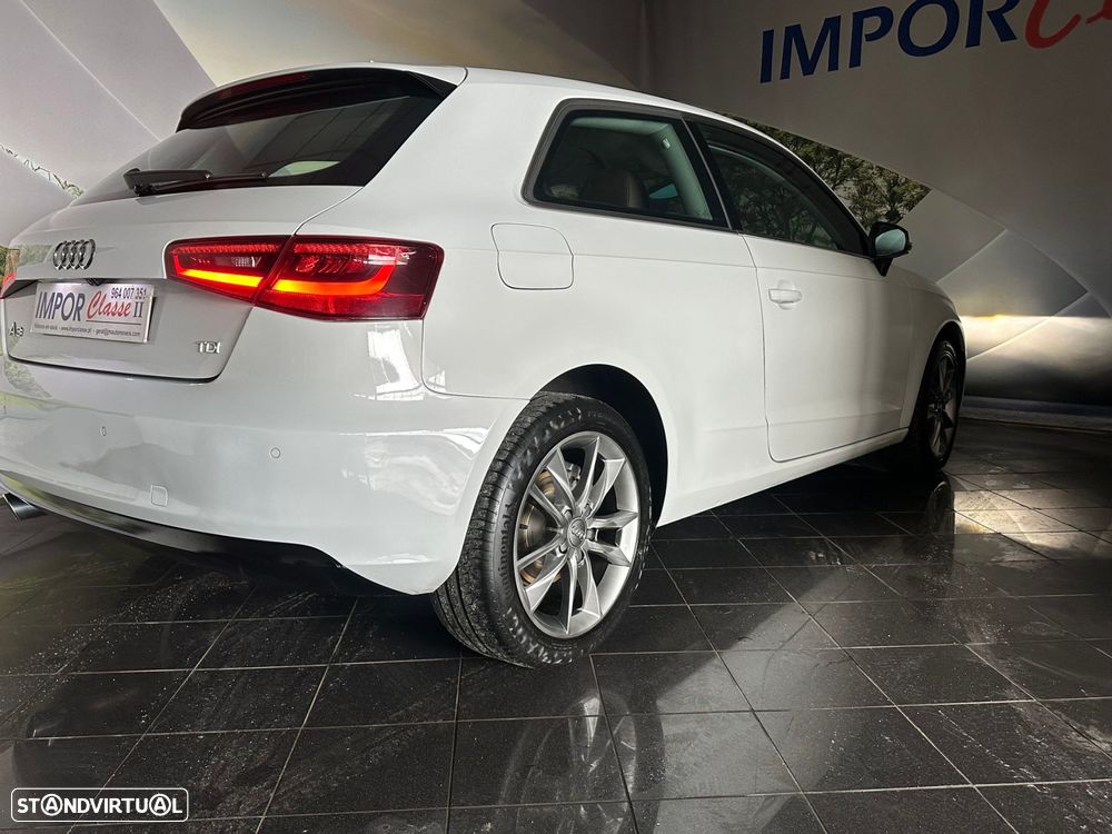 Audi A3 1.6 TDI Sport - 4