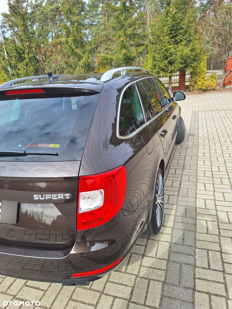 Skoda Superb 2.0 TSI L&K DSG - 26