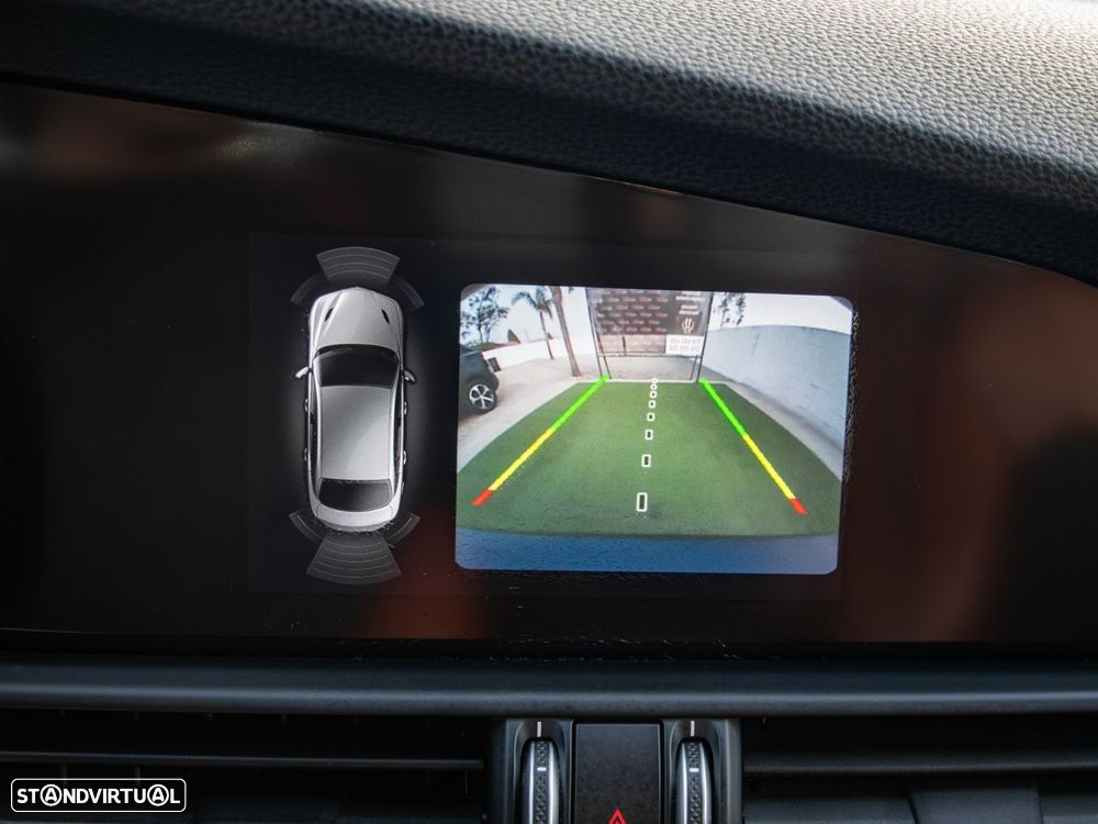 Alfa Romeo Giulia 2.2 D Super AT8 - 32