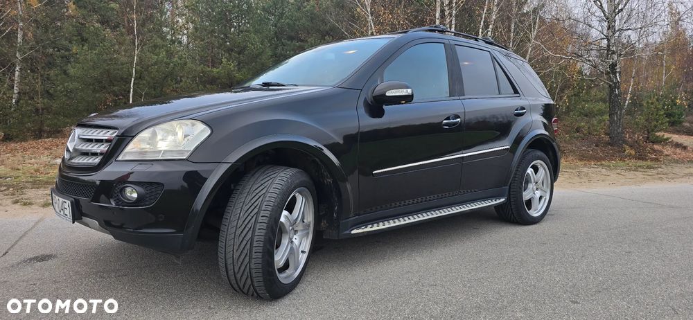 Mercedes-Benz ML 350 4-Matic - 12