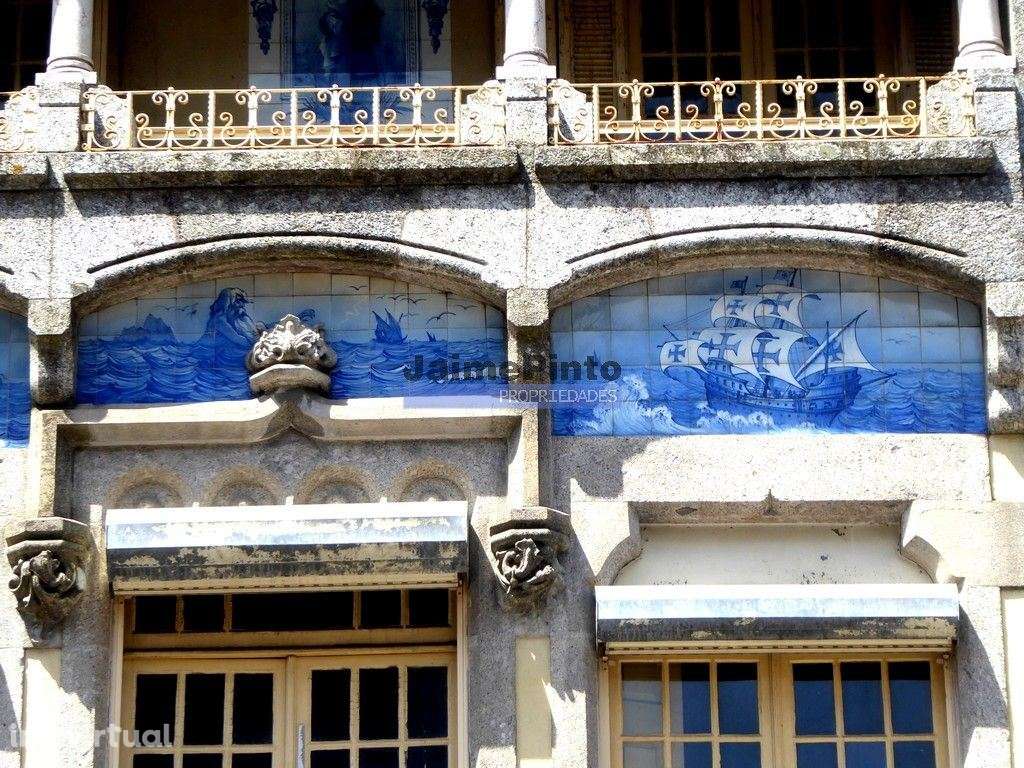 Moradia Nobre Antiga, para recuperar. Portugal, Braga. - Grande imagem: 2/10