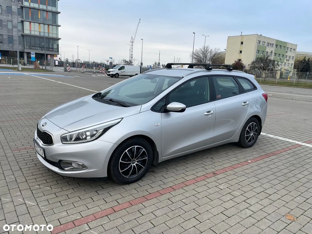 Kia Ceed - 9