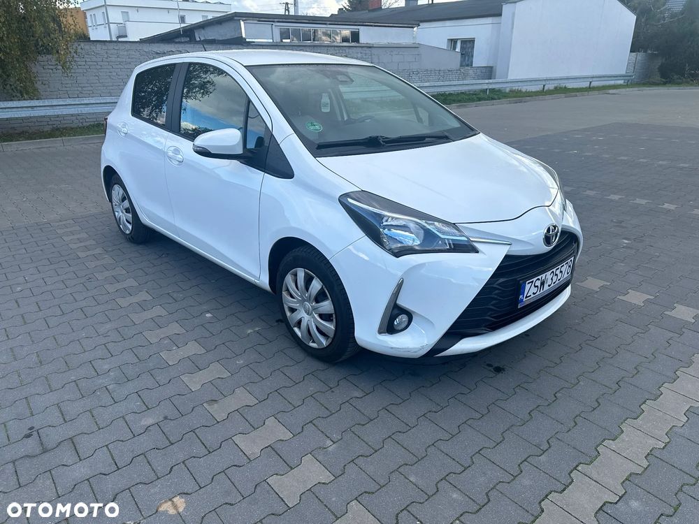 Toyota Yaris 1.5 Premium - 3
