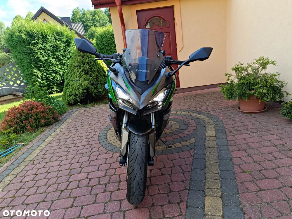 Kawasaki Ninja 1000 SX - 2