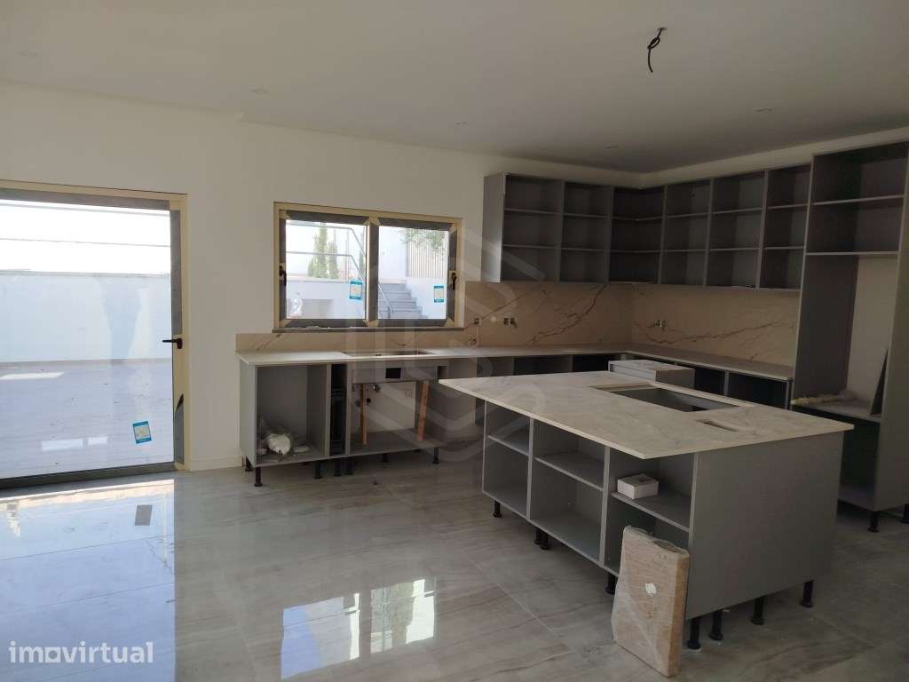 Moradia T3 com piscina em Moncarapacho, Algarve - Grande imagem: 4/15
