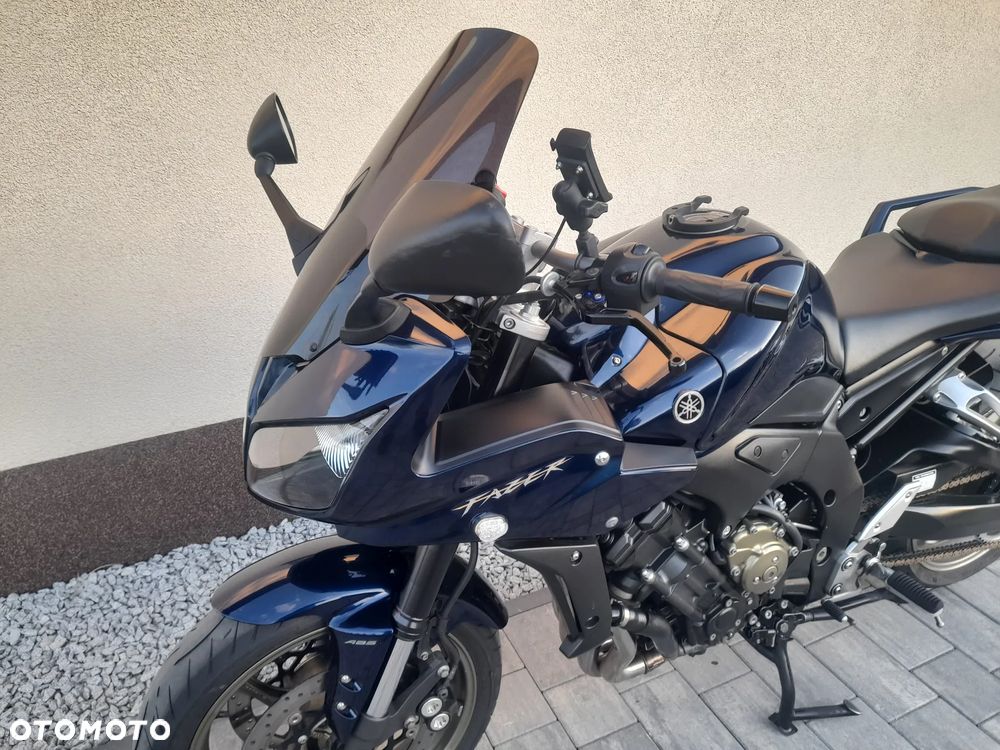Yamaha FZ - 21