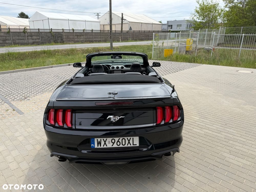Ford Mustang - 3