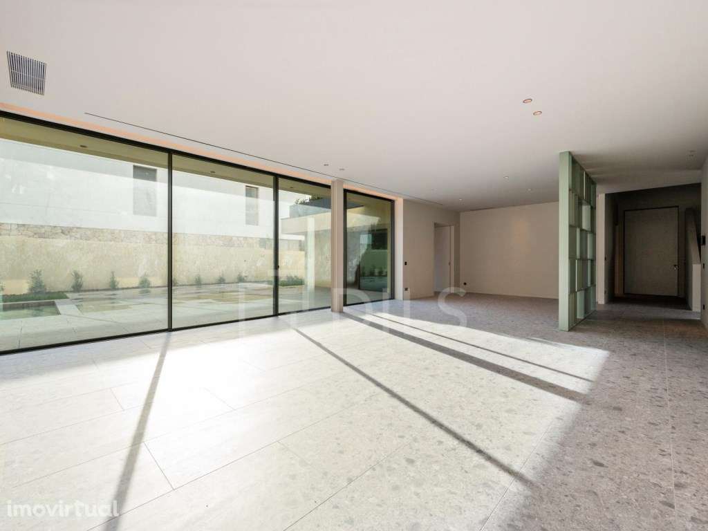 Moradia T5, contemporânea, em Birre - Grande imagem: 3/58