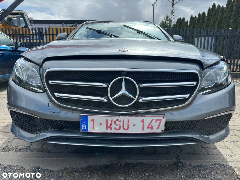 Mercedes-Benz Klasa E 300 de Business Edition - 2