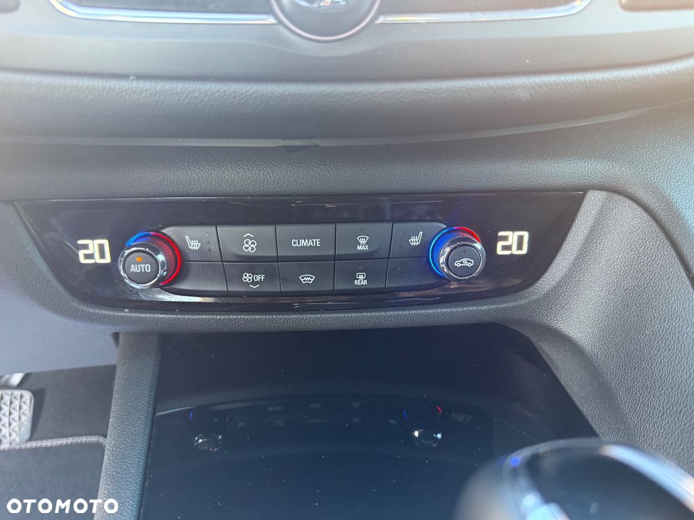 Opel Insignia 2.0 CDTI Business Elegance S&S - 32